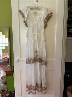 OMIKA White Maxi Dress with Tan Embroidered Trim size Medium EUC